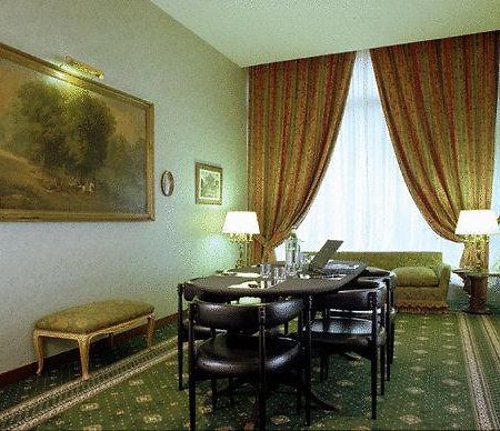 Hotel Commodore Roma Facilidades foto